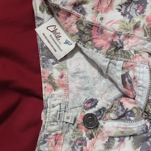 ChiQle Denim Architect floral denim shorts - Picture 3 of 4